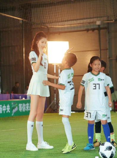 瓜迪奥拉引领现代足球战术革新浪潮